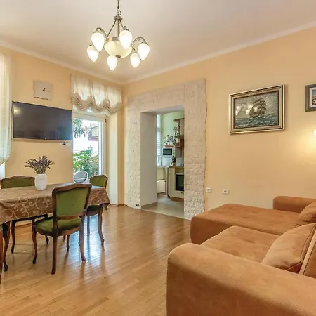公寓 Two-bedroom In *