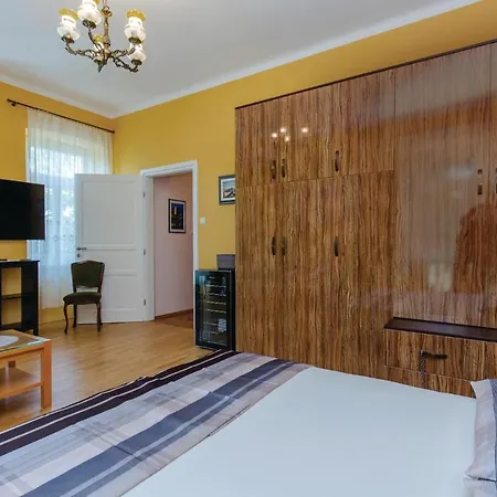 Two-bedroom In 诺维·维诺多尔斯基